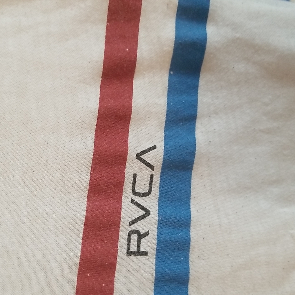 RVCA tee - Picture 3 of 4